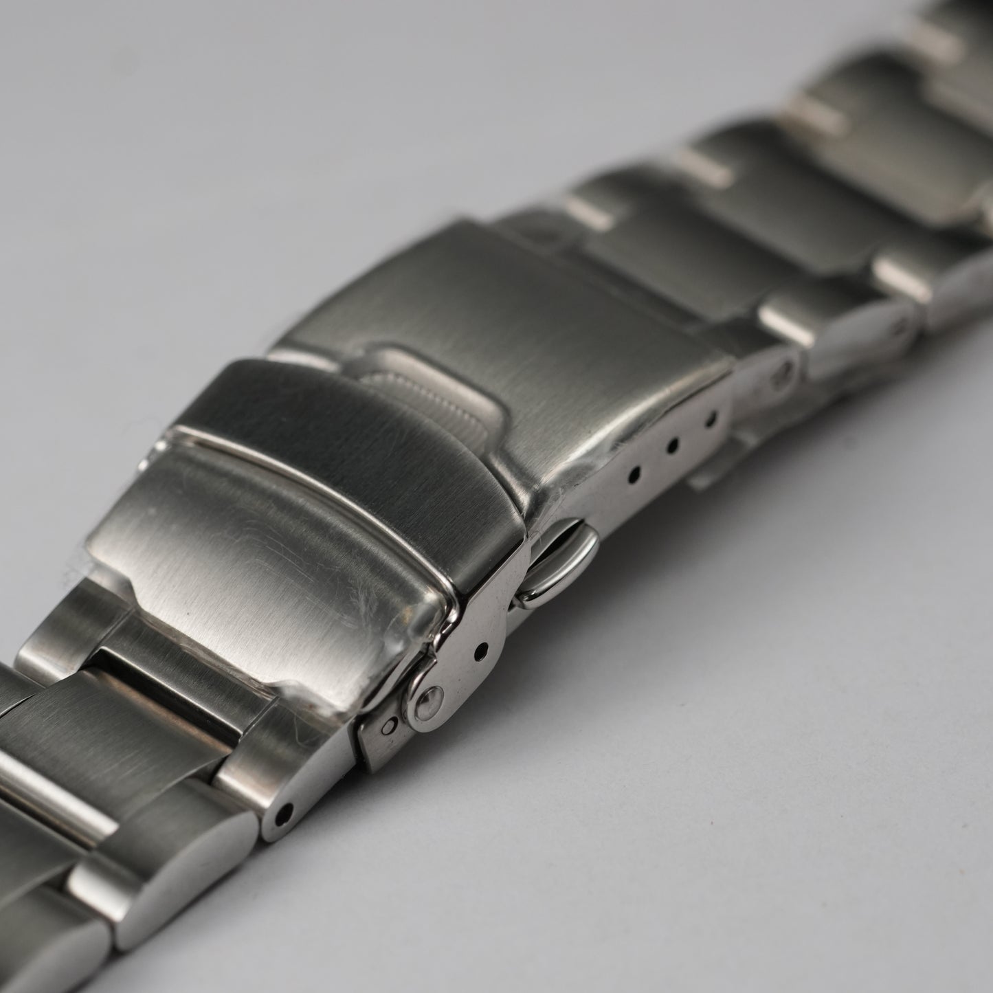 SKX007 Oyster: Silver Brushed Curved-Solid End Links