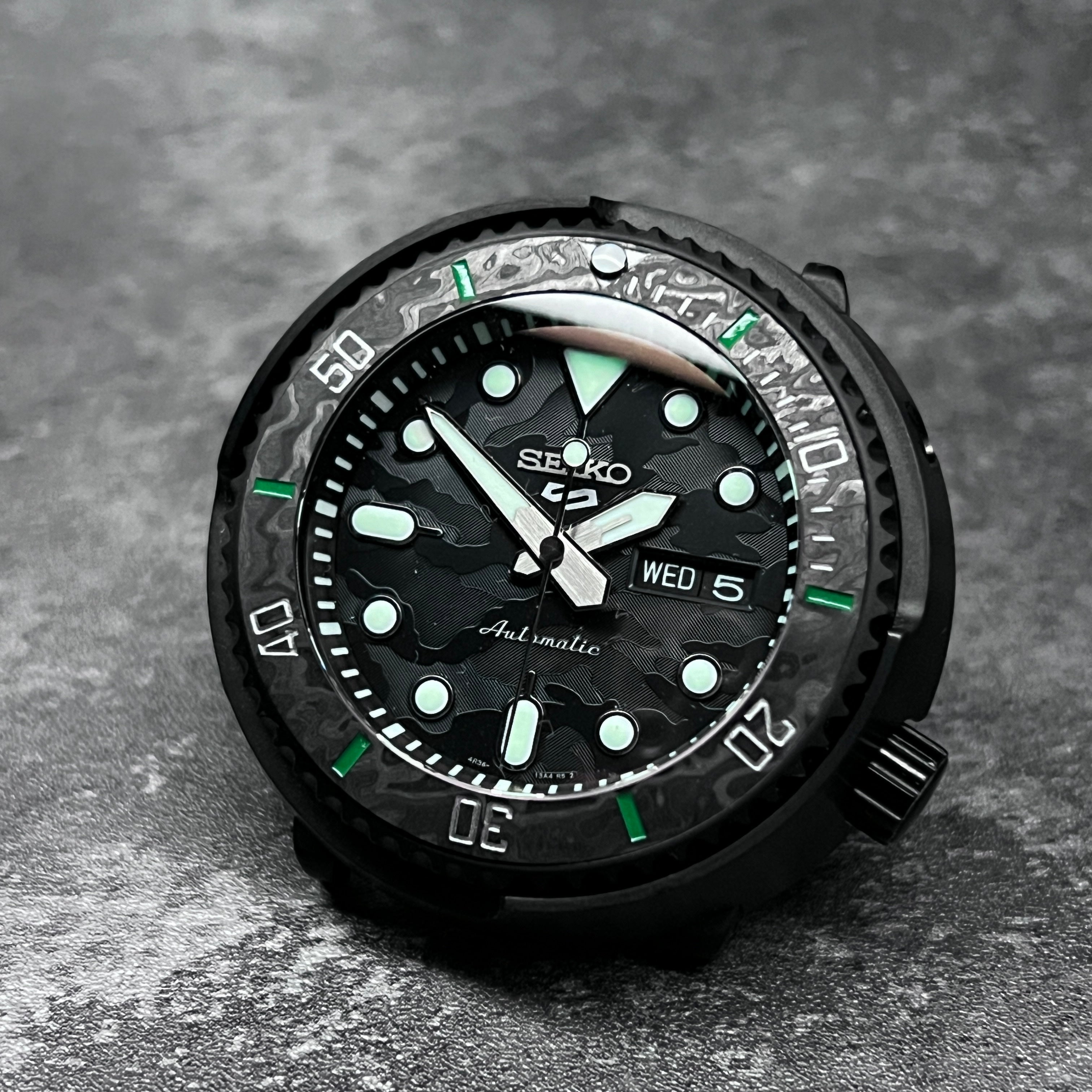 SKX007/SRPD Carbon Fiber: Grey in Green Markers