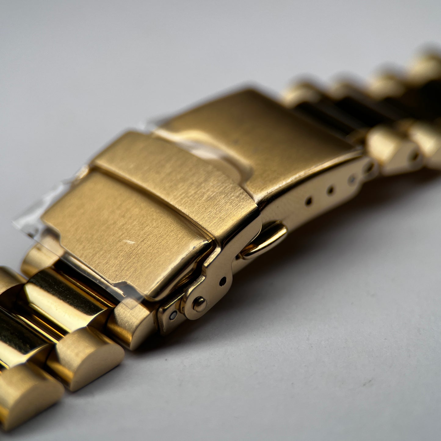 36MM Fluted: Gold Brushed Case w/ Presidential Bracelet