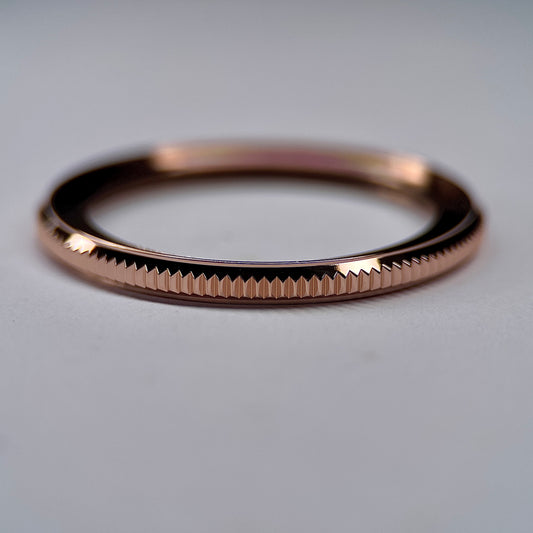 Coin Edge Bezel: Polished Rose Gold