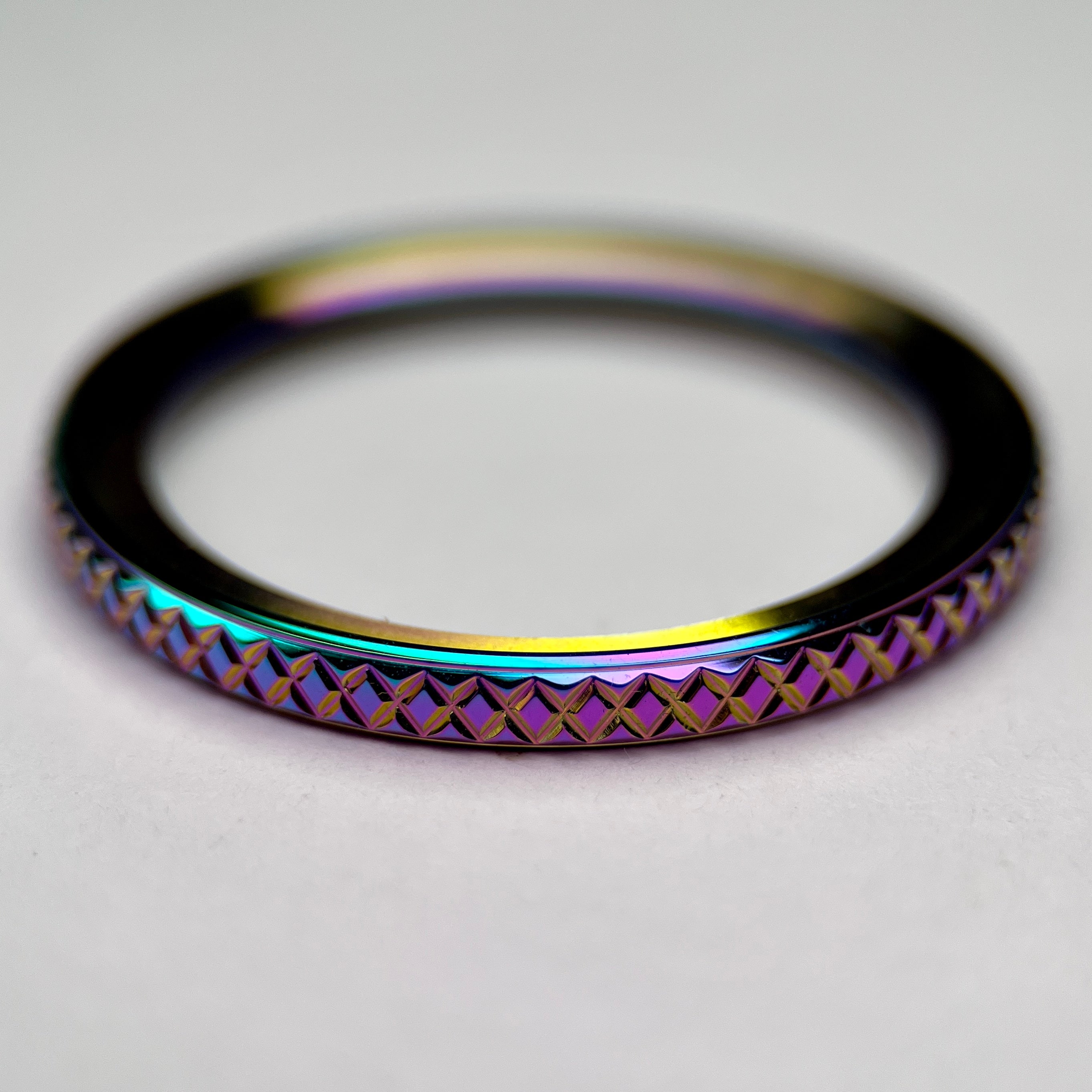 Knurled Bezel: Chameleon