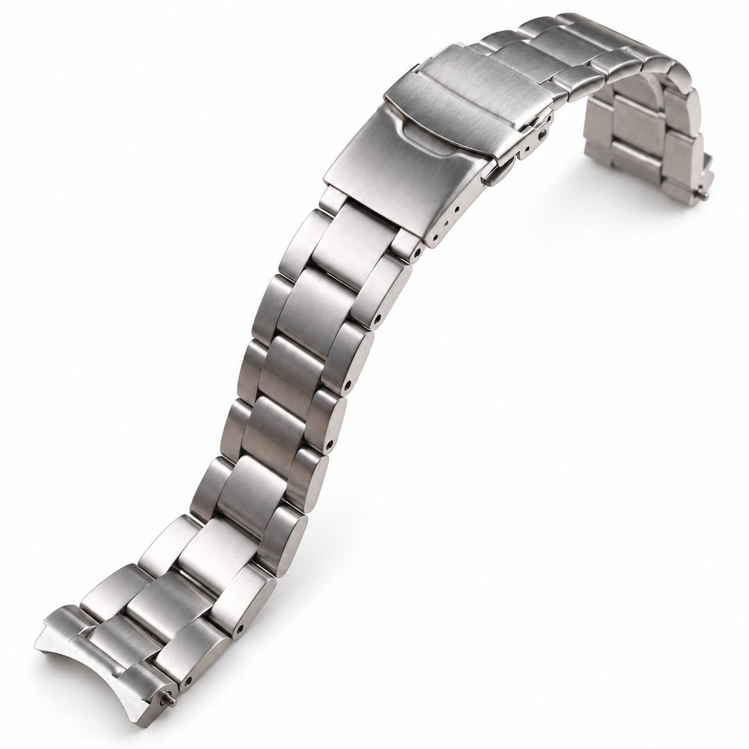62MAS oyster brushed silver bracelet with female endlinks on a white background