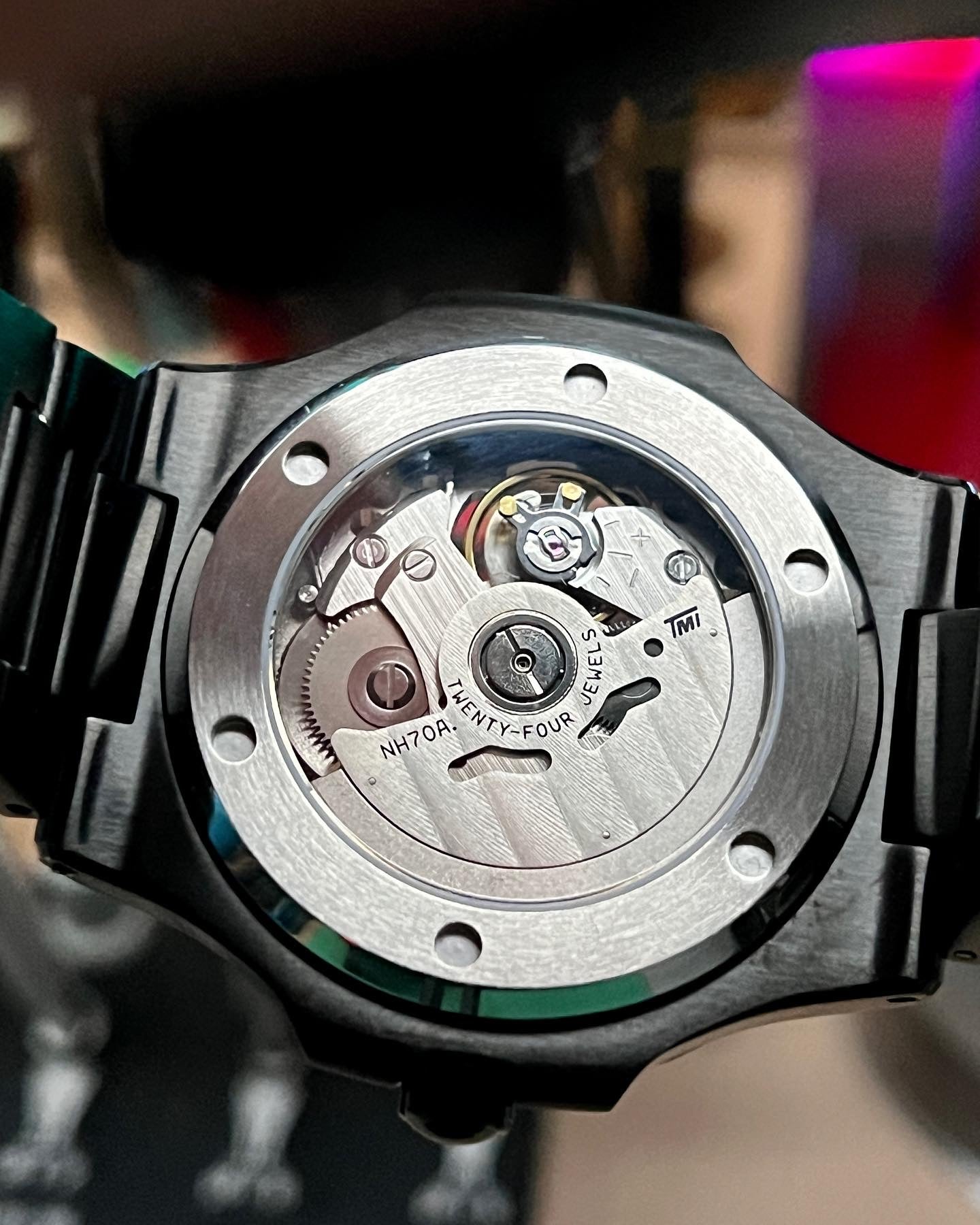 Skeleton: Black Nautilus NH70 – WEEZMODS