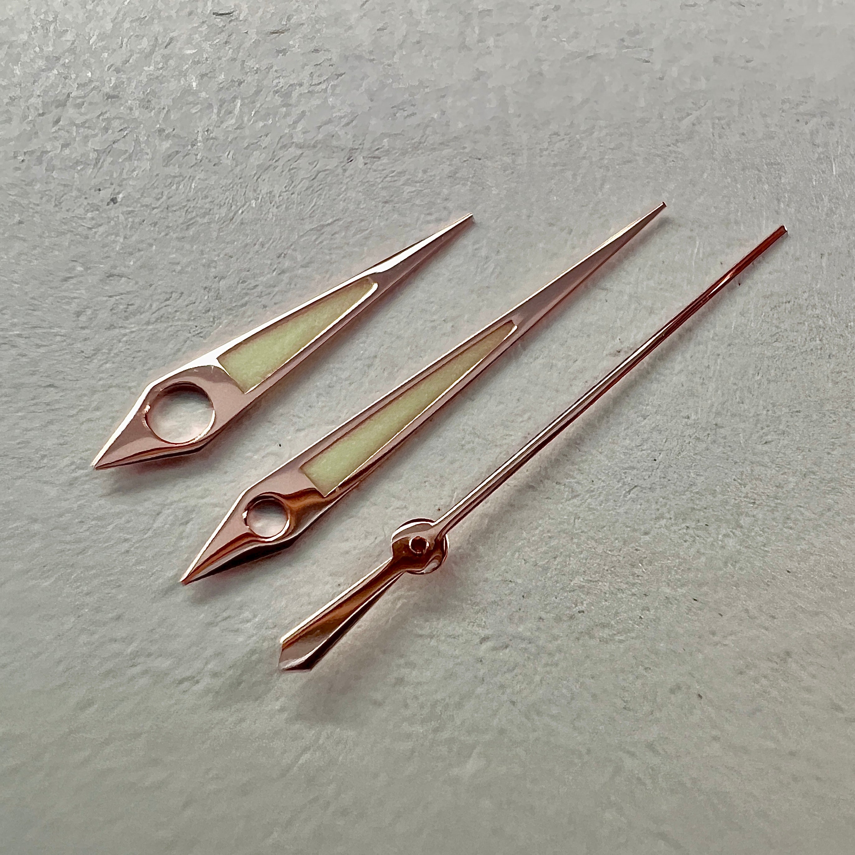 Dauphine: Polished Rose Gold Hands